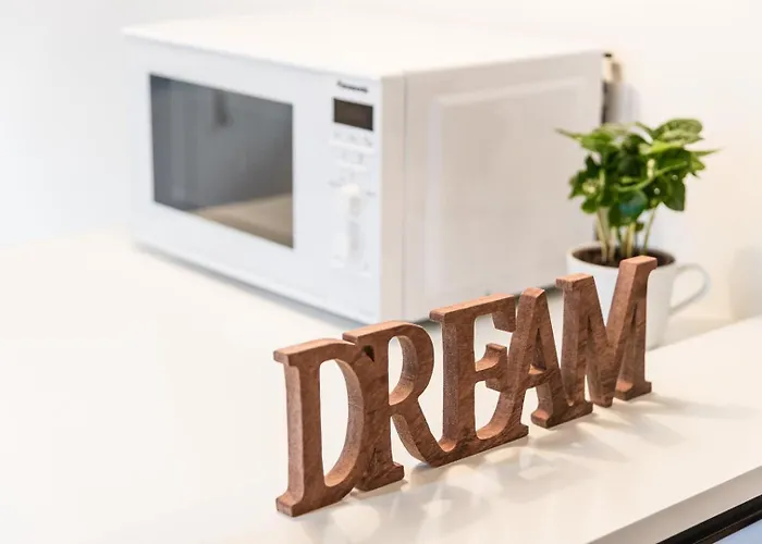 Guestready - Three Mirrors *