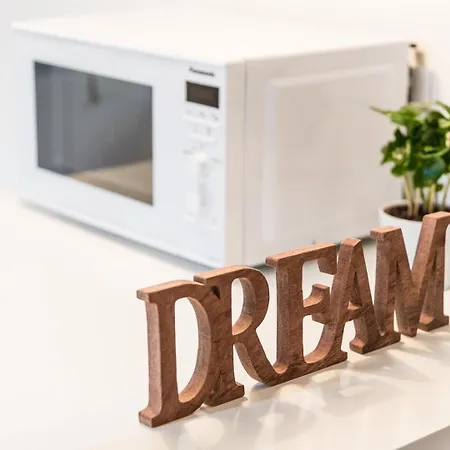 Guestready - Three Mirrors *